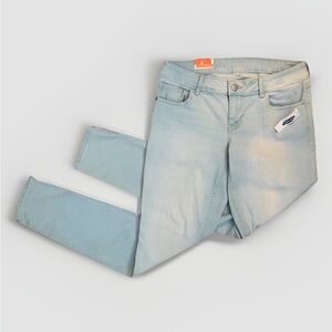 Old Navy Rockstar Low Rise Super Skinny Jeans – Size 8 – Light Wash – NWT